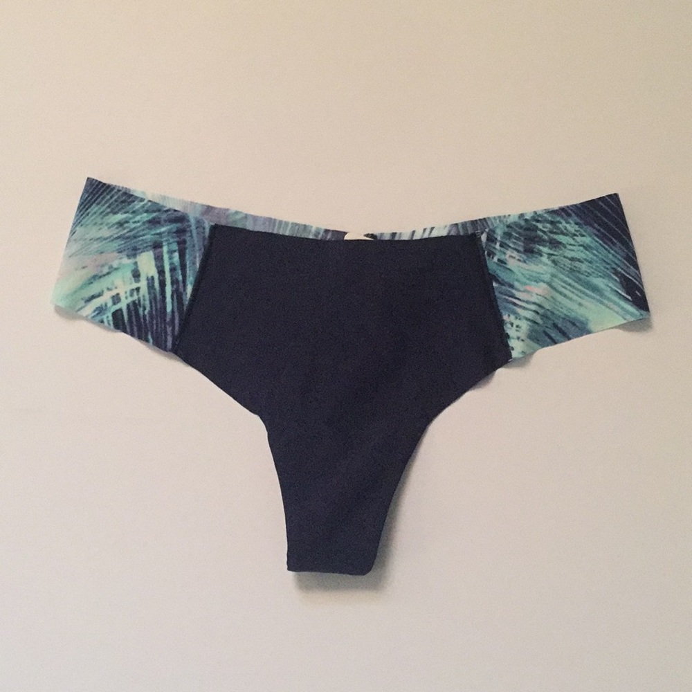 💜5/$25💜 Victoria’s Secret pantie